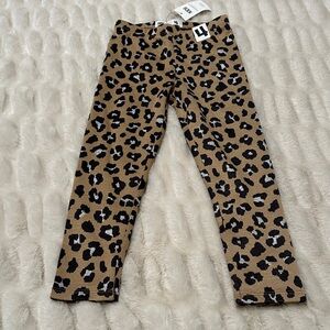 Kids size 4 Sandstorm Dixie Leopard Print Kids Leggings.  New With Tags